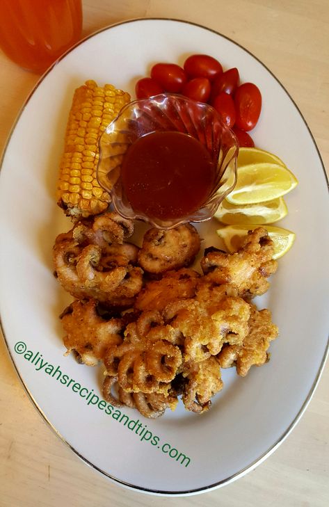 Baby Octopus Recipe, Octopus Dishes, Food Timetable, Fried Octopus, Surf N Turf Recipes, Octopus Recipe, Avocado Blt, Octopus Recipes, Squid Recipes