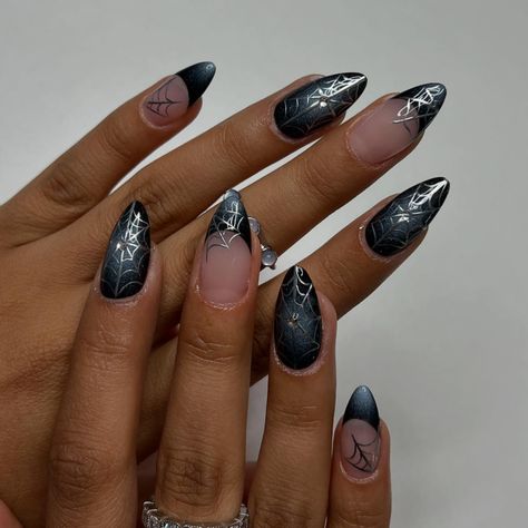 🕸️🕸️ inspo: pinterest • • • • #nailsxkay #nailsnailsnails #apresnails #gelx #gelxnails #prettynails #trendynails #naildesign #nailart #nailextentions #bombnails #baddienails #nailinspo #pinterestnails #trendynails #explore #explorepage #scvnails #calinails #LAnails #fallnails #nailsofinstagram #spiderwebnails #halloweennails #almondnails #chromenails La Nails, Chrome Nails, Almond Nails, Trendy Nails, Spider Web, Halloween Nails, Pretty Nails, Nail Inspo, Nail Designs