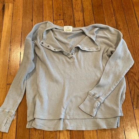 Aerie Clothing, Postpartum Fashion, Aerie Offline, Waffle Shirt, Offline By Aerie, Spring Fits, Cute Everyday Outfits, Split Hem, Relaxed Style