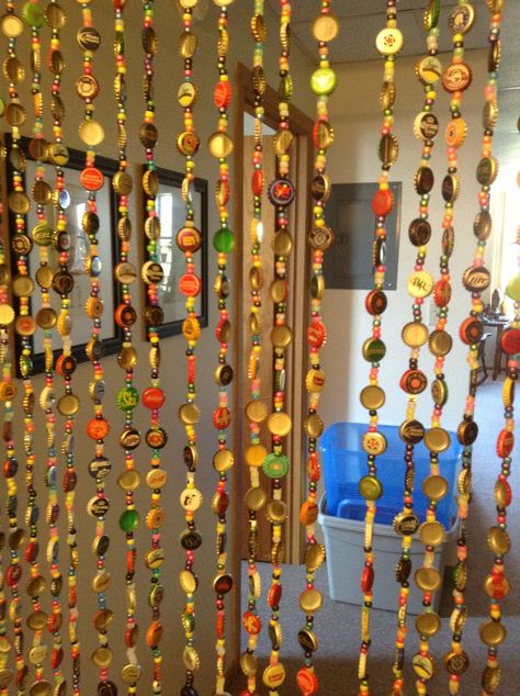 Beer Bottle Cap Art, Plastic Bottle Tops, Bead Curtain, Plastic Bottle Caps, Beer Bottle Caps, Bottle Cap Art, Beer Bottle Cap, Bottle Cap Crafts, Beer Caps