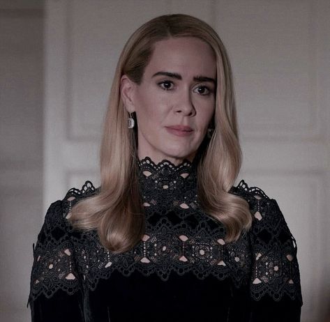 Cordelia Goode Aesthetic, Cordelia Goode, Sara Paulson, Ahs Apocalypse, Elizabeth Lail, American Horror Story Coven, Sarah Paulson, Horror Story, Coven