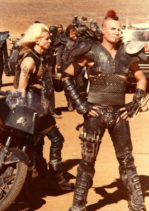 Going with the ass-less chaps? Own it like a BOSS. Mad Max Mel Gibson, Mad Max Road, Mad Max Costume, Mad Max 2, Post Apocalyptic Movies, Wasteland Warrior, After Earth, Post Apocalyptic Costume, The Road Warriors