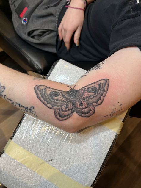 Moth Elbow Bend Tattoo, Moth Tattoo Elbow Crease, Tattoos On Elbow, Moth Elbow Tattoo, Tattoos Moth, Tattoo On Elbow, Moth Tattoos, Elbow Tattoo, Elbow Tattoos