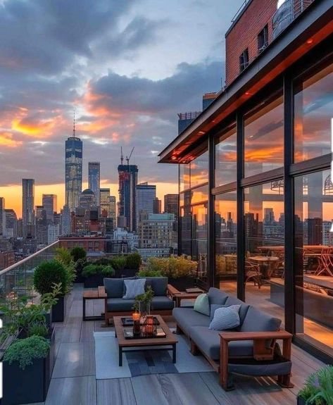 Condo Aesthetic, Apartamento New York, Penthouse Aesthetic, Appartement New York, Nyc Penthouse, New York Penthouse, Apartment View, Dream Life House, Penthouse Apartment