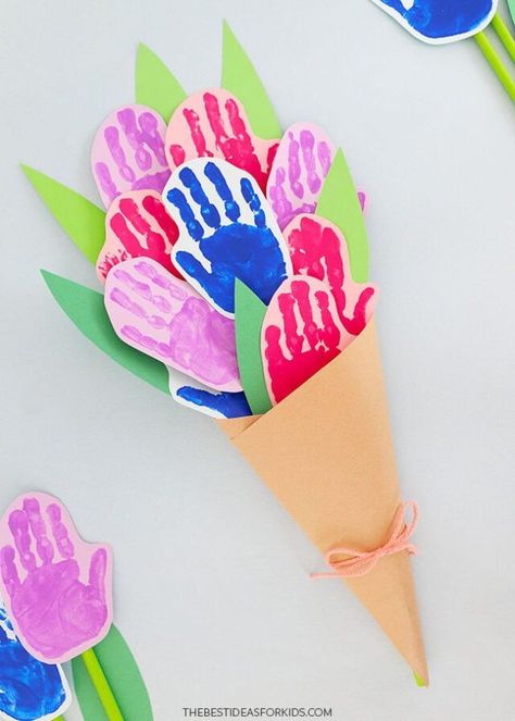 Mother Day Crafts, Mothersday Craft, Baked Gifts, Handprint Flower, Cricut Gifts, Tissue Paper Craft, Gifts Drawing, Crafts Homemade, Baby Art Projects