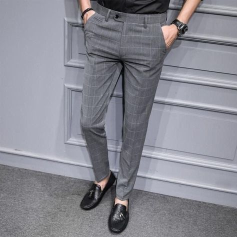 Grey plaid pant for casual 2010 Formal Trousers For Men, Party Outfit Men, Check Trousers, Office Men, Formal Men Outfit, Pants Outfit Men, Formal Jacket, Trousers Men, Slim Fit Dress Pants