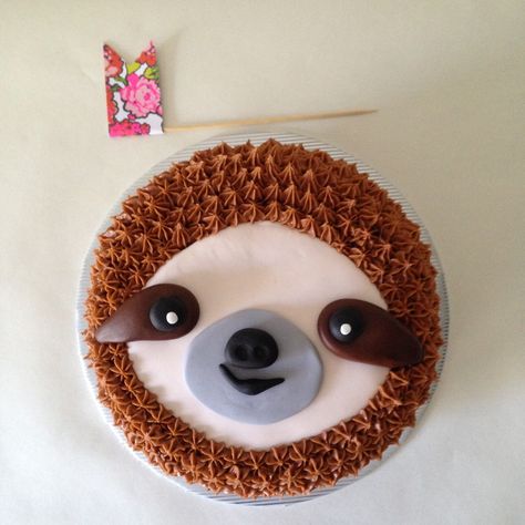 Sloth Cake Tutorial, Sloth Birthday Cake, Sloth Cake, Sloth Stuff, Sloth Cakes, Deco Cupcake, Carrot Cream, Sloth Birthday, Animal Cakes