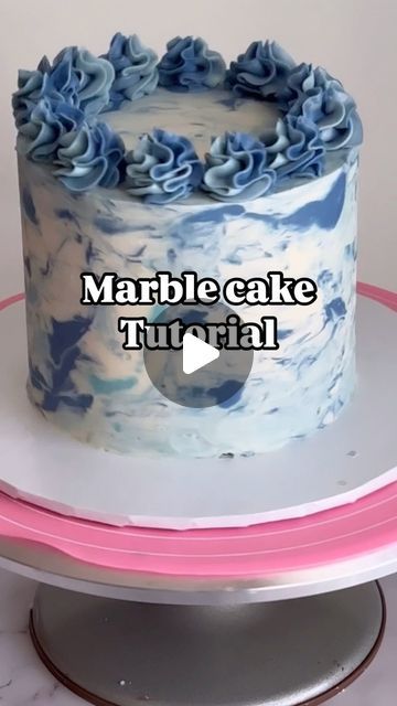 Janet Usha Janifar on Instagram: "Buttercream Marble cake Tutorial #buttercreammarbletutorial #buttercreammarble #cakereels #caketutorial #cakedecorating #cakesofinstagram" Blue Marble Cake Buttercream, Blue Marble Fondant Cake, How To Marble Cake, Marble Design Cake, Buttercream Designs Cake, Buttercream Marble Effect, Marble Cake Design Buttercream, How To Marble Buttercream, Marble Frosting Cake