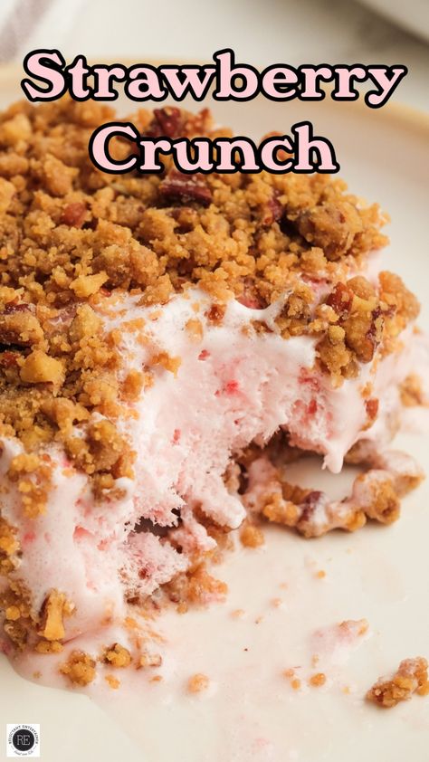 Want a delicious summer dessert? Learn how to make Strawberry Crunch! It’s an easy frozen dessert, perfect any time of year! Frozen Desserts Easy, Frozen Strawberry Desserts, Strawberry Crunch, Frozen Dessert Recipe, Easter Nail, Holiday Eating, Strawberry Desserts, Summer Dessert, Frozen Strawberries