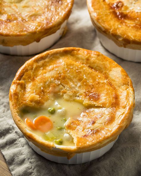 The best way to reheat frozen chicken pot pie is in the oven. This will help keep the crust crispy and prevent the filling from getting watery. Frozen Chicken Pot Pie, Cook Frozen Chicken, Reheat Chicken, Homemade Chicken Pot Pie, Cooking Frozen Chicken, Can Of Soup, Easy Chicken Pot Pie, Chicken Pie, Tenderloin Recipes