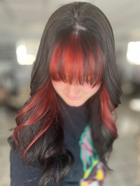 Red bangs and sides wirh black Red Bangs Brown Hair, Red Bangs Black Hair, Color Bangs, Pink Hair Streaks, Red Bangs, Black To Red Ombre, Which Hair Colour, Chocolate Hair, Red Brown Hair