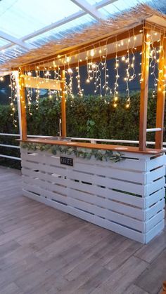 Outside Bars, Halloween Fest, Balcony Ideas Apartment Indian, Backyard Bar, Home Decor Ideas Living Room, Pallet Outdoor, Diy Backyard Landscaping, Home Decoration Ideas, Patio Makeover