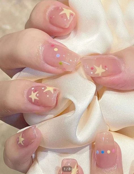 Star and dots abstract nails Fake Nails Long, Nagel Tips, Smink Inspiration, Polka Dot Nails, Fake Nails With Glue, Pretty Gel Nails, Really Cute Nails, Kawaii Nails, Star Nails