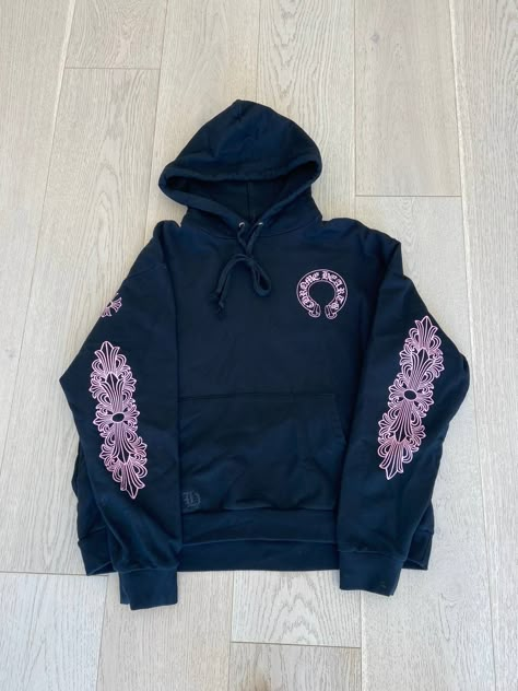 Pink Chrome Hearts Hoodie, Chrome Hearts Sweater, Chrome Hearts Sweatpants, Chrome Hearts Fashion, Chrome Hearts Hoodie, Family Hoodie, Couple Fits, Hijabi Fashion Casual, Broken Hearts