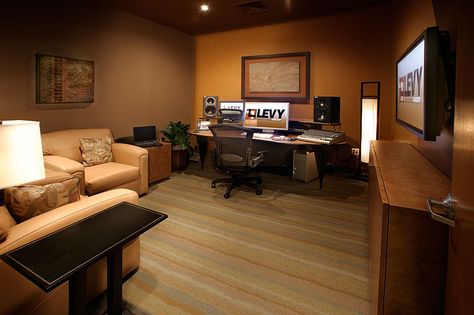 Video Production Facility | Post Production Facility and Editing ... Edit Suite, Video Editing Studio, Post Production Studio, Filmmaking Tips, Editing Studio, Workstations Design, Flex Space, Editing Suite, Podcast Studio