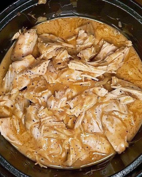 Chicken With Gravy, Patty Melt Recipe, Crockpot Chicken And Gravy, Chicken And Gravy, Gravy Packet, Gravy Ingredients, Melt Recipe, Hearty Comfort Food, Chicken Gravy