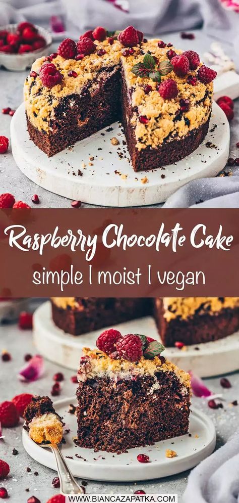 A simple recipe for a delicious raspberry and chocolate cake with crumble that is chocolatey, moist, vegan and perfect for any occasion! #cake #raspberry #crumble #chocolate #veganrecipes #recipes #dessert #vegan #baking #healthyrecipes | biancazapatka.com Vegan Raspberry Cake, Vegan Cheesecake Easy, Raspberry Chocolate Cake, Vegan Food Pyramid, Cake Raspberry, Chocolate Crumble, Vegan Chocolate Recipes, Raspberry Crumble, Chocolate Recipes Easy