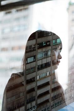 Multiple Exposure Photography, Double Exposure Portrait, Wow Photo, Double Exposition, Double Exposure Photography, Glass Photography, Reflection Photography, Film Photography 35mm, Photographie Portrait Inspiration