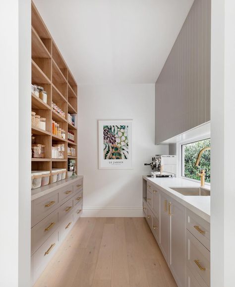 From kitchen to pantry! We loved setting up and organising this stunning butlers pantry that we recently designed for our gorgeous clients… | Instagram Butlers Pantry Ideas Layout, Scullery Pantry, Scullery Ideas, Kitchen Butlers Pantry, Pantry Layout, Dream Pantry, Pantry Inspiration, Pantry Laundry Room, Pantry Laundry