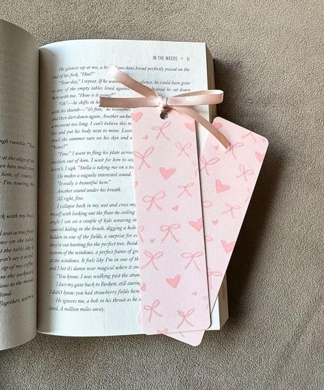 PRICES MAY VARY. Handmade Size: 1.8 in. x 6.5 in These adorable Valentine's Day pink bow coquette inspired bookmarks are 100% handmade. This is a great gift for all of the book lovers, or even yourself! These handmade bookmarks are approximately 1.8 in. x 6.5 in. They are double sided and laminated to ensure they last long! Bookmarks With Ribbon, Coquette Bookmark Diy, Cute Handmade Bookmarks, How To Make Book Marks, Book Mark Ideas Diy, Girly Bookmarks, Valentines Day Bookmarks, Coquette Valentines Day, Bookmarks Handmade Aesthetic