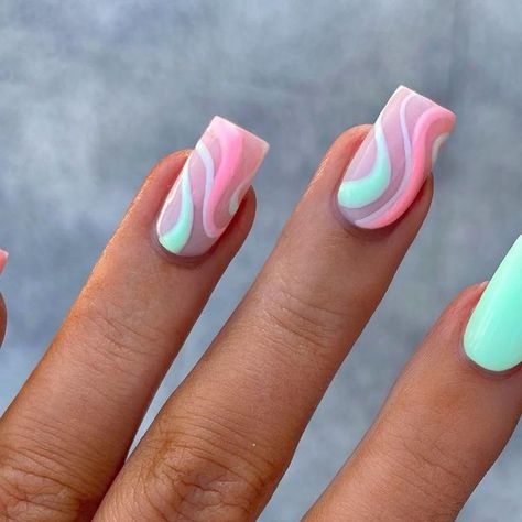 𝐇𝐚𝐧𝐧𝐚𝐡 𝐓𝐚𝐲𝐥𝐨𝐫 on Instagram: "𝐏𝐈𝐍𝐊 𝐍’ 𝐌𝐈𝐍𝐓 🌸 ___________________ Using @the_gelbottle_inc ★ BIABNU05 ★ Sealight ★ Sunshine" Wave Nails, Mint Nails, Cute Acrylic Nail Designs, Pink Acrylic Nails, Stick On Nails, Diy Manicure, Artificial Nails, Cute Acrylic Nails, Perfect Nails