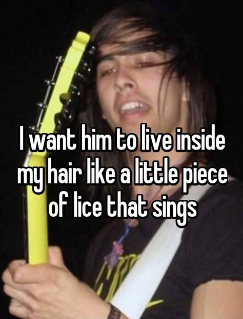 Vic Fuentes 🙀 Cursed Vic Fuentes, Pierce The Veil Memes Funny, Young Vic Fuentes, Vic Fuentes Funny, Pierce The Veil Pfp, Vic Fuentes Pfp, Pierce The Veil Concert Outfit, Pierce The Veil Wallpapers, Pierce The Veil Aesthetic