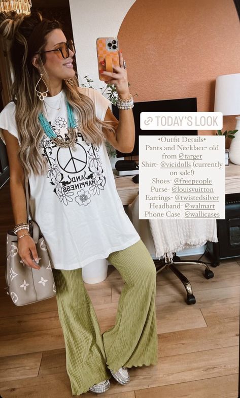 Outfits 70s, Look Boho Chic, 70s Outfits, Boho Style Outfits, Boho Chic Outfits, Estilo Chic, 70s Fashion, Mom Style, Aesthetic Fashion