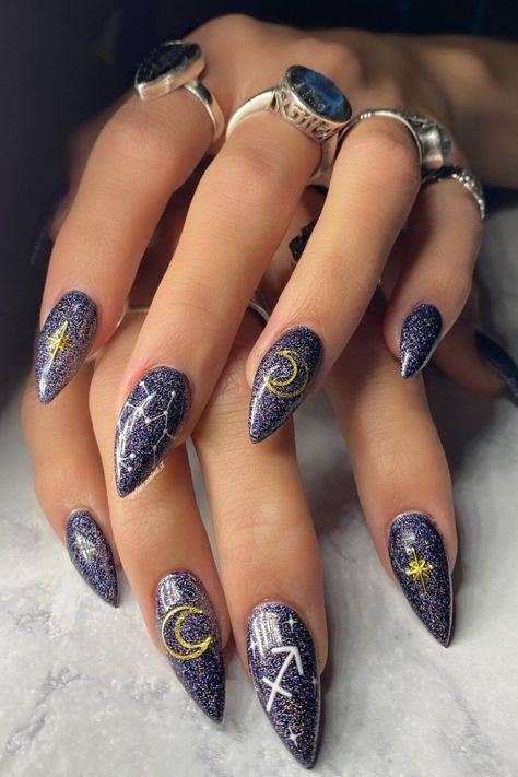 Sagittarius nails Zodiac Nail Designs, Birthday Nail Designs, Bee Nails, Nails Rose, Pink Glitter Nails, Nail Design Inspiration, Blush Nails, Vacation Nails, Flower Nail Art