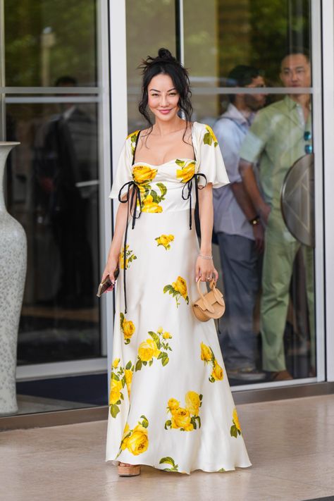 Printed Dress Outfit, Jessica Wang, Coast Dress, Flowy Summer Dresses, Simple Summer Outfits, Violet Dresses, Celebrity Sightings, Breezy Dress, The Amalfi Coast