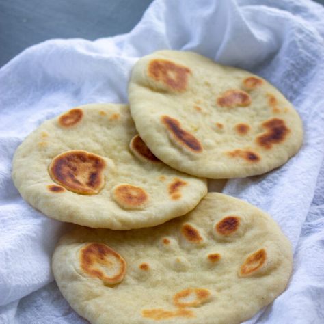 Sourdough Discard Naan - letsmakesourdough.com Sourdough Discard Naan, Sourdough Naan, Starter Recipes, Discard Recipes, Sourdough Starter Recipe, Sour Dough, Sourdough Discard, Sourdough Baking, Naan Bread