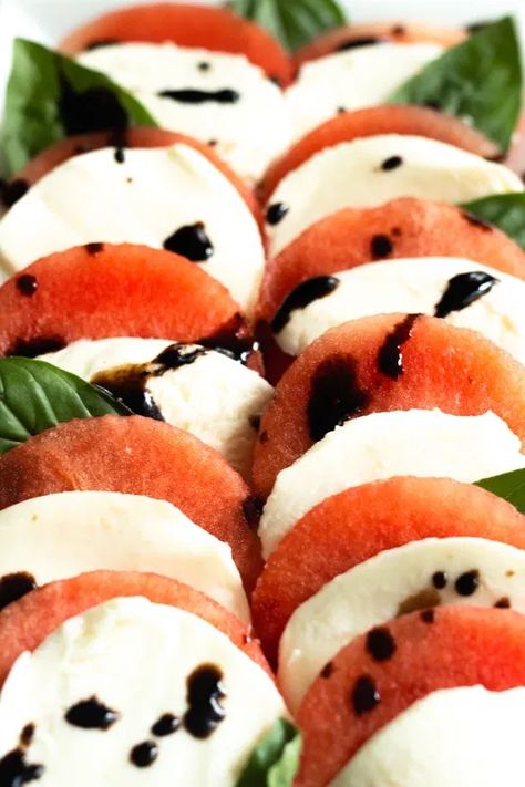 Watermelon Caprese ⋆ Ruffled Apron Blog Watermelon Caprese, Watermelon Caprese Salad, Watermelon Appetizer, Main Dish Salad Recipes, Party Watermelon, Summer Fruit Recipes, Ruffled Apron, Mozzarella Salad, Seasonal Salad