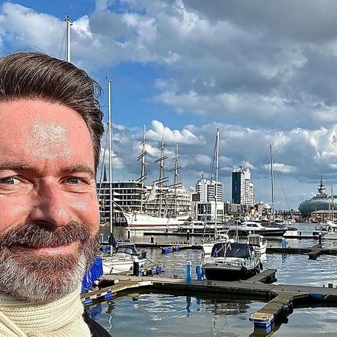 Thomas Lindegaard Madsen on Instagram: "Lucky to get a few hours of sunny shoreleave in Bremerhaven. . #bremerhaven #shoreleave #landlov #ventamaersk #maersk #seafarer #captainthomas" Captain Thomas Video, Thomas Lindegaard Madsen, Thomas Mann Writer, Captain Thomas Lindegaard Madsen, Captain Thomas, Aniston Hair, Angel Reese, Military Men Scammers, Screen Photo