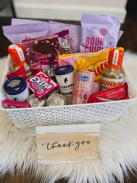 Macchiatos & Confetti : NURSES BASKET DIY Nurses Week Gift Basket Ideas, Nurses Basket, Nurse Basket, Nursing Basket, Nurse Gift Baskets, Sorority Baskets, Thank You Nurse Gifts, Pink Gift Basket, Goodie Basket