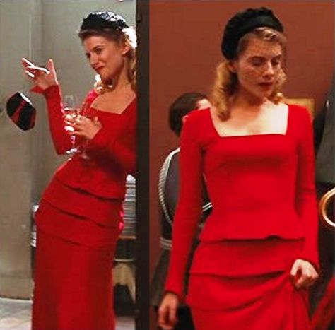 Shosanna Dreyfus (Melanie Laurent) Red Dress in Inglourious Basterds Shoshanna Dreyfus, Shosanna Dreyfus, Movie Dresses, Inglorious Basterds, Melanie Laurent, Inglourious Basterds, Sewing Vintage, Feminine Mystique, Hallowen Costume