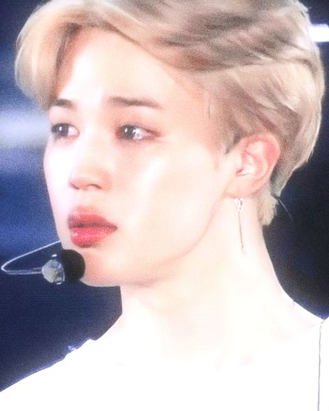 Jimin Angel, Disney Princess Quotes, Park Jimin Bts Wallpaper, Sweet Guys, Park Jimin Cute, Angel Aura, First Love Bts, Bts Aesthetic Pictures, Park Jimin Bts