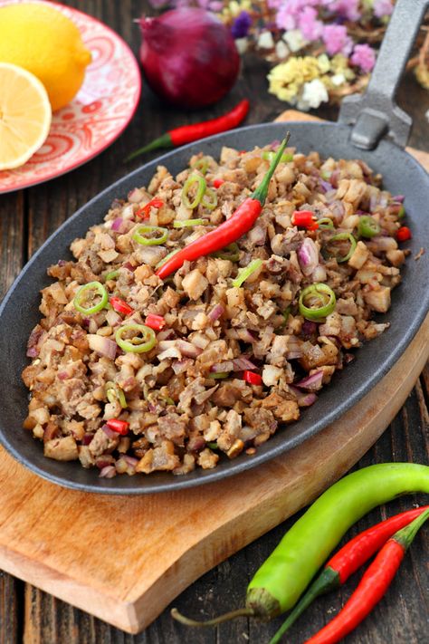 Tuna Sisig Recipe, Pork Sisig Recipe, Tuna Sisig, Sisig Recipe, Recipes Using Pork, Pork Sisig, Salad And Fries, Philippine Food, Pinoy Foods