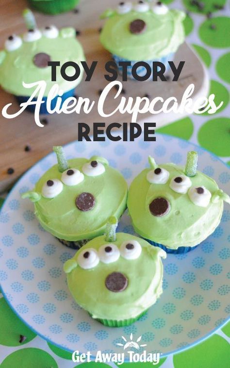 Toy Story Alien Cookies, Toy Story Alien Cupcakes, Toy Story Cupcake Ideas, Alien Cupcakes, Cupcake Toy, Toy Story Cupcakes, Disney Cupcakes, Cupcakes Fondant, Alien Party