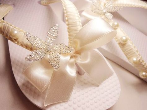 Flip Flops Flip Flop Images, Flip Flop Craft, Bridal Flip Flops, Bling Flip Flops, Beaded Flip Flops, Beaded Starfish, Personalized Flip Flops, Wedding Flip Flops, Beach Wedding Shoes