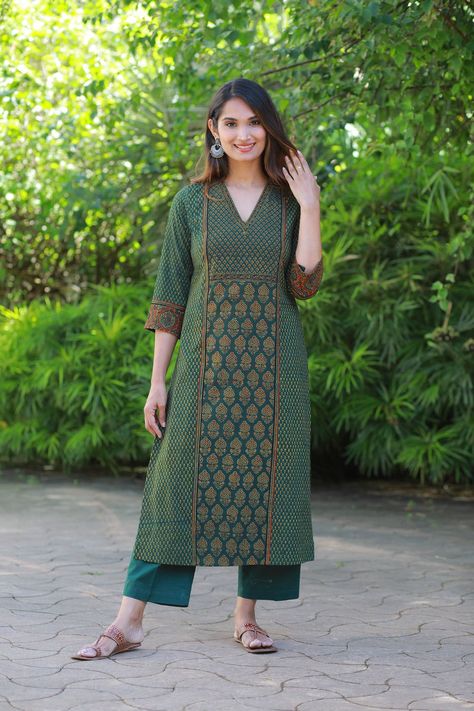 kurti design latest Forest Green Ajrakh Printed Kurta - Baby Girl Dress Sleeves Design For Kurti, Neck Design Ideas, Printed Kurti Designs, Cotton Dress Pattern, Kurti Sleeves, Silk Kurti Designs, Stylish Kurtis Design, New Kurti Designs, Ajrakh Prints