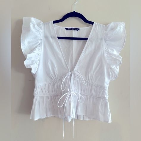 White Tie Up Top, Shirt Over Dress, White Crop Blouse, Sewing Projects Clothes, Cropped Blouse, Gingham Tops, Front Tie Shirt, Zara White, Crop Blouse