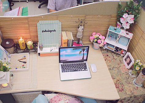 Shared Cubicle Work Spaces, Office Cubicle Decor Ideas, Office Cubical Decor, Cubicle Inspiration, Cute Cubicle Decor, Cute Cubicle, Work Cubicle Decor, Cubicle Ideas, Cube Decor