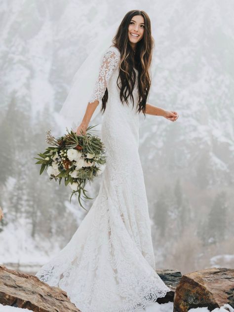 Rocky Mountain bride wearing Laced Hair 24” Chocolate Clip-In Extensions Snow Bridal Portraits, Snow Bride Photo Shoot, Winter Bride Photoshoot, Snow Canyon Bridals, Snow Mountain Wedding, Snowy Mountain Elopement, Winter Bridal Photoshoot, Winter Mountain Elopement, Winter Elopement Photography