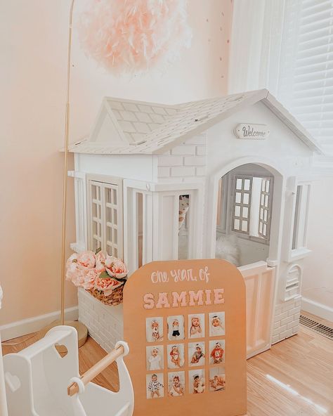 Ally Schultz | This Little playhouse is my absolute favorite. I love making things my own and that’s exactly what I did however I think I’m super close to… | Instagram Playroom Playhouse, Playhouse Diy, Playhouse Decor, Pink Friends, Letting It Go, Kids Playhouse, Making Things, Play House, Sweet Girls