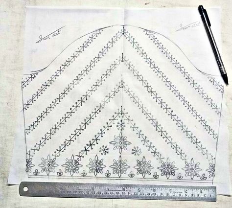 Blouse Tracing Designs, Cell Organelles, Peacock Embroidery Designs, Aari Design, Pepper Paste, Tracing Sheets, Aari Designs, Design Pattern Art, Aari Blouse