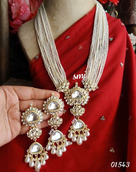 Statement Jewelry Outfit, Flower Jewelry Designs, Diy Jewelry Earrings, Big Pearl, Rainbow Wallpaper, Kundan Earrings, Fancy Jewellery, Ear Rings, Pearl Set