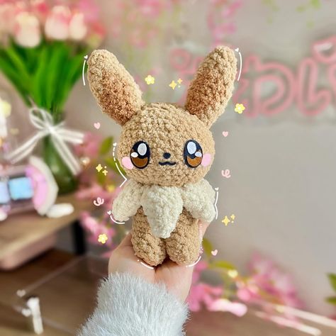 ⋆𐙚₊ Eevee Tester Call ꒰ CLOSED ꒱ ⊹♡ **Update: testers have been selected & contacted! Thank you all for applying, please look forward future Eeveelution tester calls!** Hello! 🤎 I’m happy to share the second pattern in my Eeveelution series, it’s none other than Eevee! I’m looking for 4-6 crocheters to test my Eevee crochet pattern! I would consider this an advanced beginner crochet pattern that requires joining four legs, color changing, sewing, & working with felt. ❣️Please read the fo... Eevee Crochet Pattern Free, Eevee Crochet, Crochet Patterns For Beginners, Crochet For Beginners, Four Legged, Crochet Amigurumi, Felt, Two By Two, Amigurumi