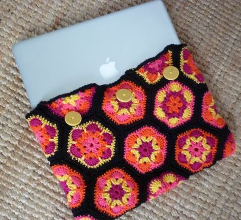 Crochet Computer Case Pattern, Computer Cover Crochet, Granny Square Laptop Case, Crochet Macbook Cover, Laptop Cover Crochet, Crochet Computer Case, Crochet Laptop Cover, Crochet Case Pattern, Crochet Laptop Case