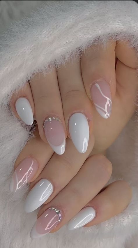 Pink White Nails, Nails Yellow, Fancy Nails Designs, Short Acrylic Nails Designs, Bridal Nails, Fancy Nails, Nail Extensions, Cute Acrylic Nails, White Nails