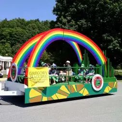 Gregory-Maguire-WIzard-of-OZ-chittenango Wizard Of Oz Float Ideas, Wizard Of Oz Parade Float Ideas, Float Themes, Parade Float Theme, Parade Float Ideas, Follow The Yellow Brick Road, Hoco Ideas, Wonderful Wizard Of Oz, The Yellow Brick Road