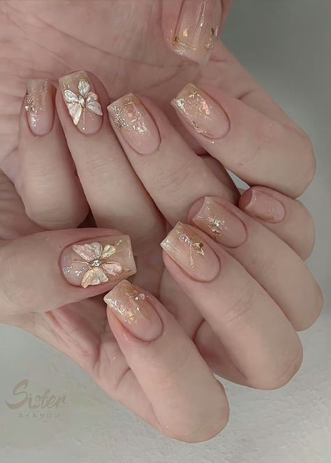 Graduation Nails Ideas, Elegant Touch Nails, Minimal Nails Art, Beauty Hacks Nails, Art Deco Nails, Manicure Nail Designs, Hello Nails, Graduation Gown, Nude Nail Designs